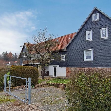 2 Bedroom Cozy Apartment In Suhl Buitenkant foto