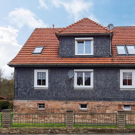 2 Bedroom Cozy Apartment In Suhl Buitenkant foto