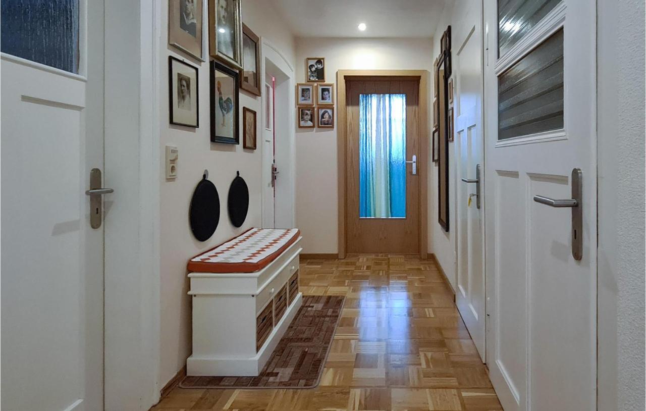 2 Bedroom Cozy Apartment In Suhl Buitenkant foto